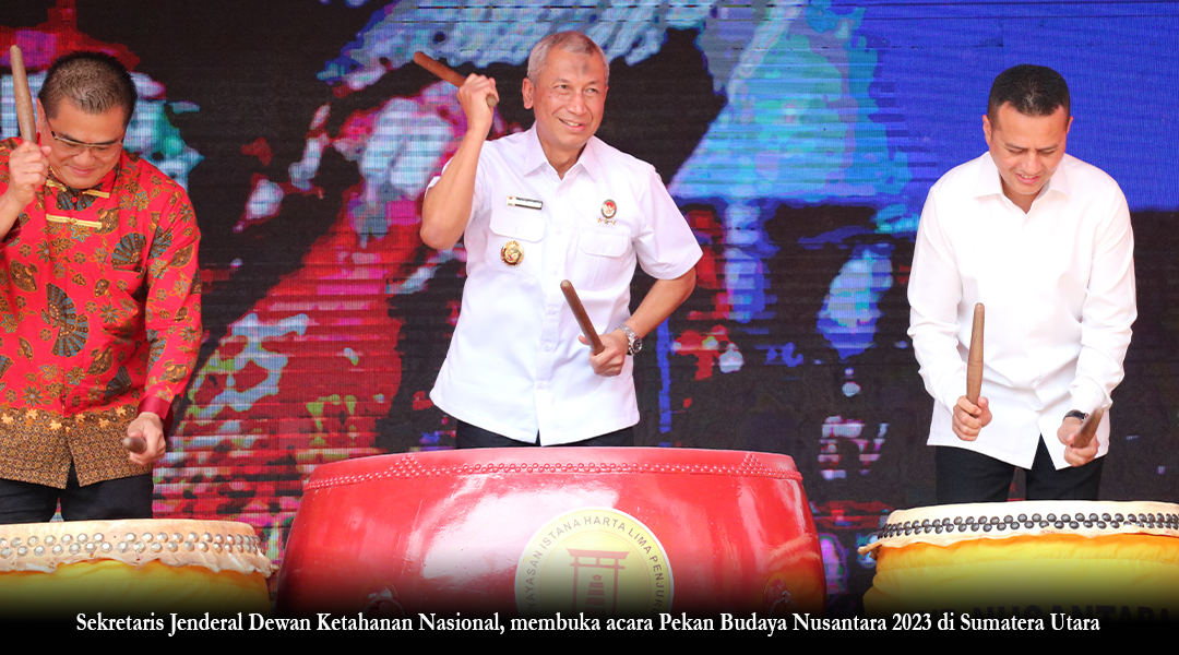 Banner pembukaan pekan budaya nusantara