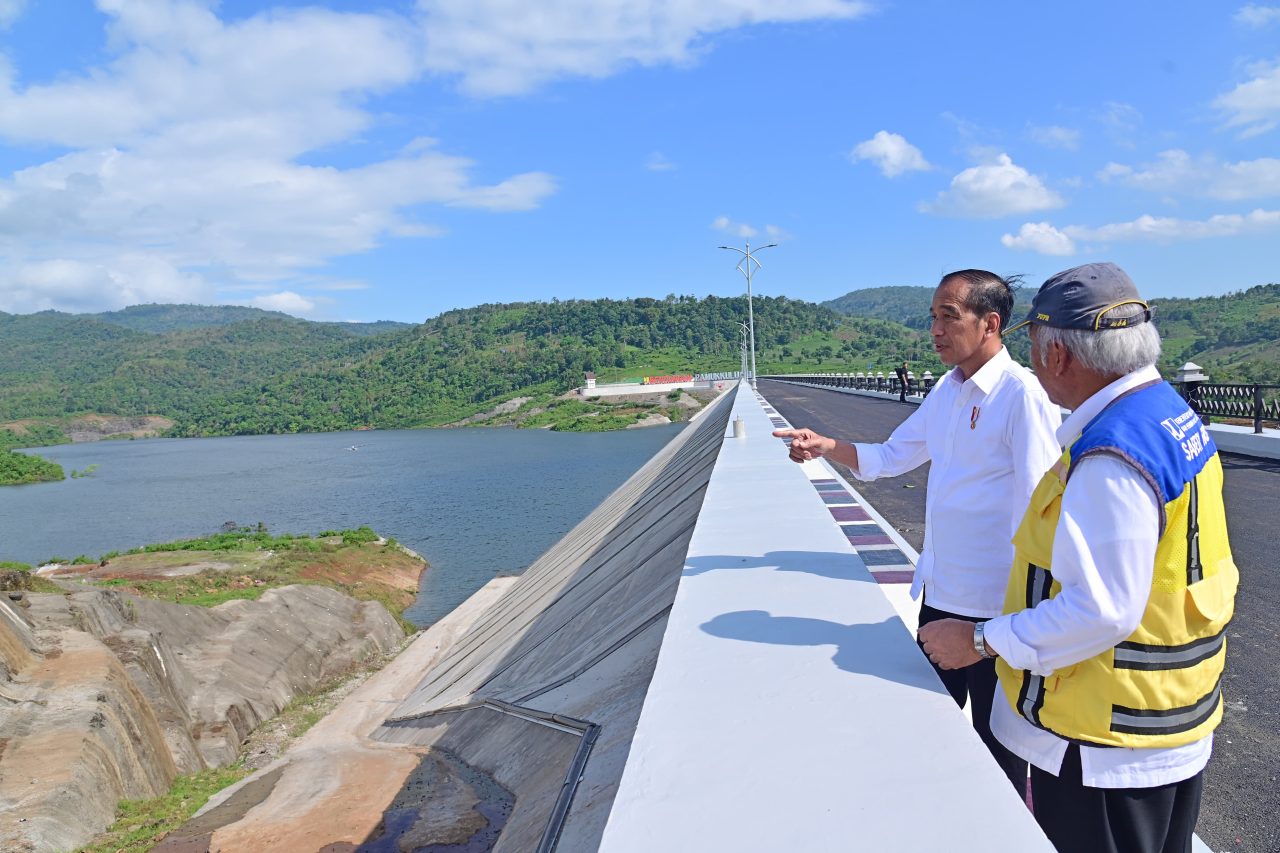 Presiden Jokowi Resmikan Bendungan Pamukkulu, Tingkatkan Ketahanan Air di Sulawesi Selatan