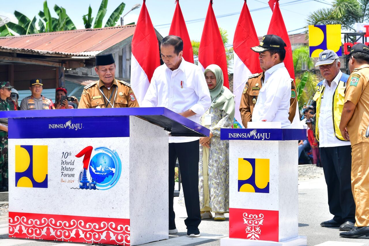 Presiden Jokowi Resmikan Pembangunan Jalan Daerah Senilai Rp868 Miliar di Sumatra Utara