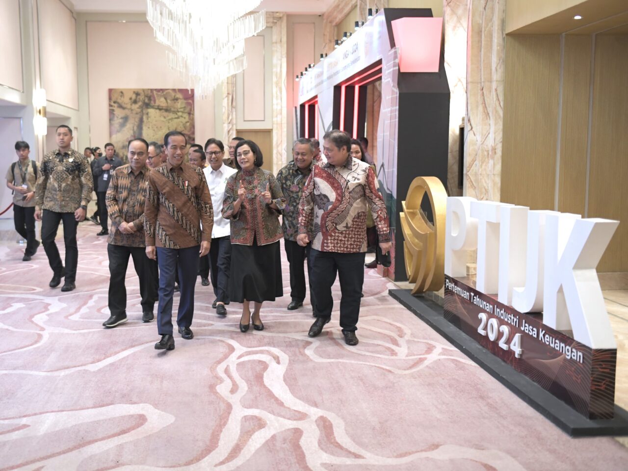 Presiden Jokowi Optimistis Ekonomi Indonesia Tahun 2024 Tumbuh Baik