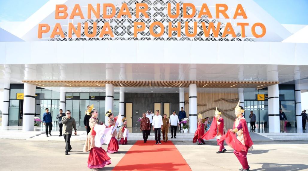 Resmikan Bandara Panua Pohuwato, Presiden Jokowi Harap Dongkrak Ekonomi Lokal