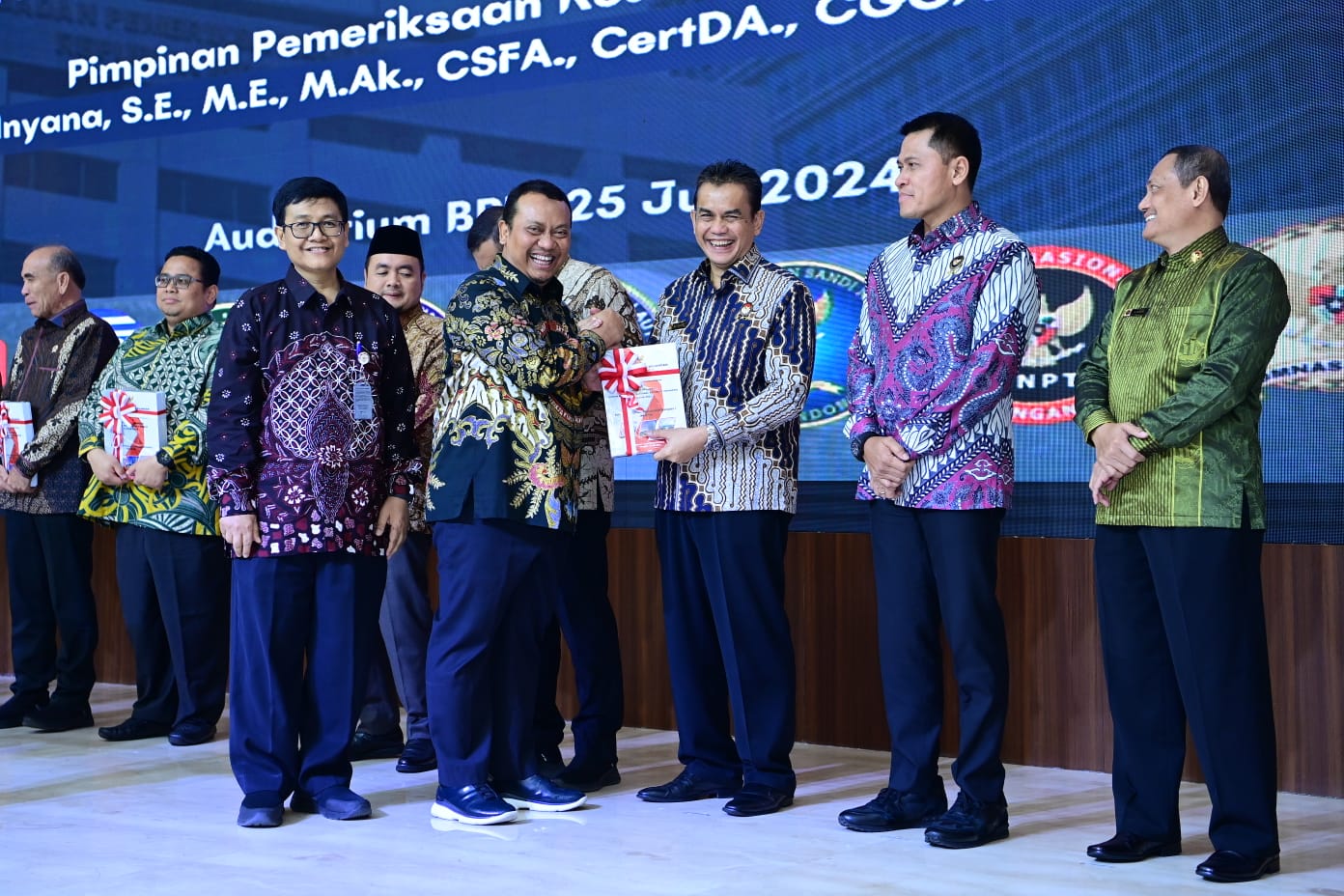 Komitmen Pada Transparansi Keuangan, Sesjen Wantannas RI Hadiri Penyampaian LHP BPK
