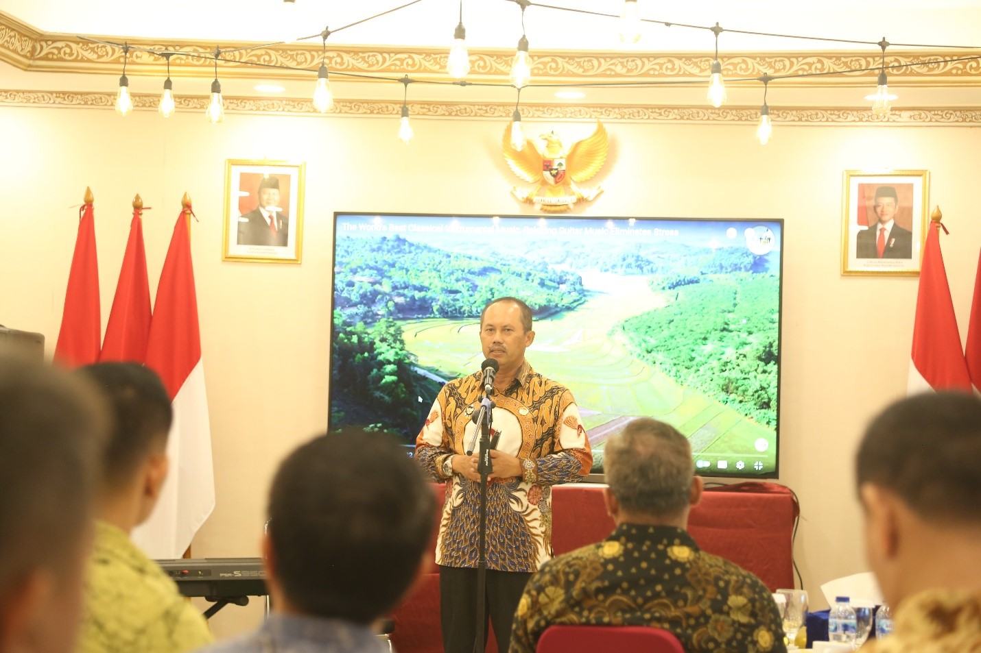 06B. Coffee Morning
