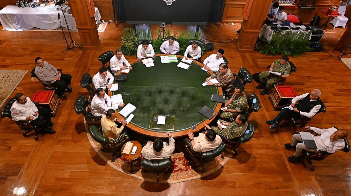 Presiden Prabowo Gelar Pertemuan Strategis di Hambalang Bahas Pangan, Energi, dan Idulfitri