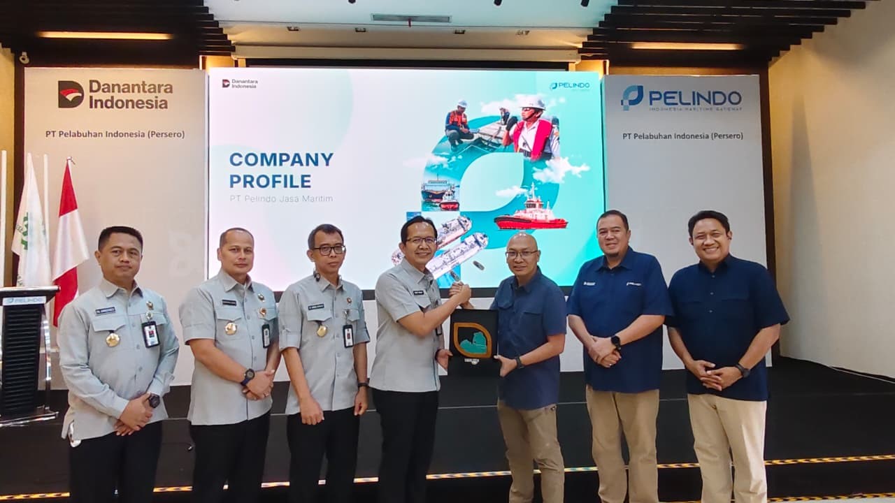 Deputi Bidang Geoekonomi DPN Tinjau Industri Strategis dan Maritim di Sulawesi Selatan