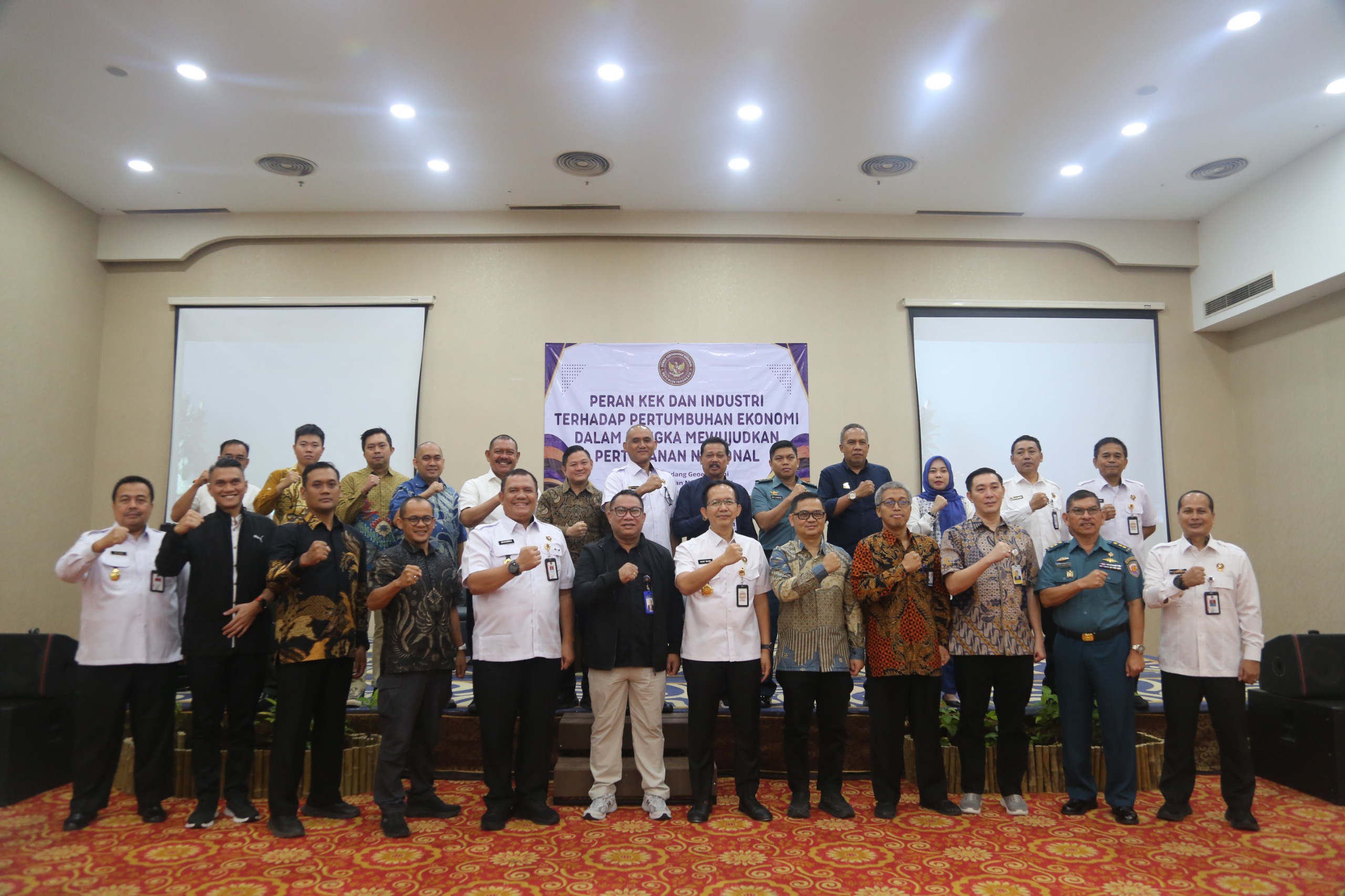 Dewan Pertahanan Nasional Gelar Diskusi Bersama  Stakeholder dan Pelaku KEK Di Kota Batam
