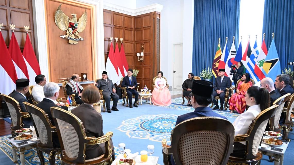 Presiden Prabowo Subianto Terima Delapan Duta Besar Negara Sahabat