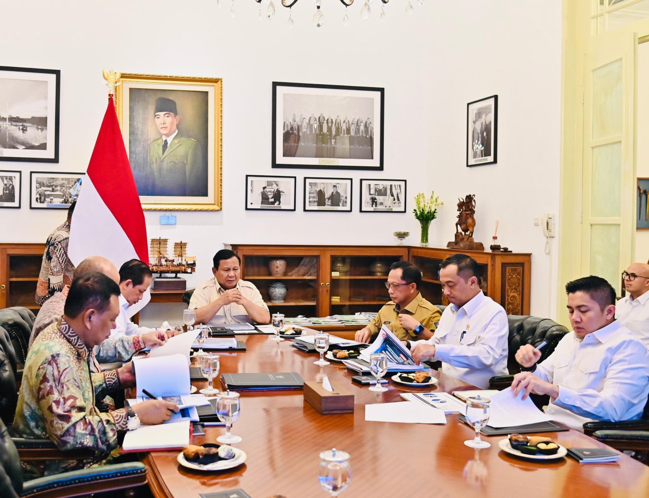 Presiden Prabowo Instruksikan Akselerasi Penanganan Sampah Lewat Skema Hulu-Hilir