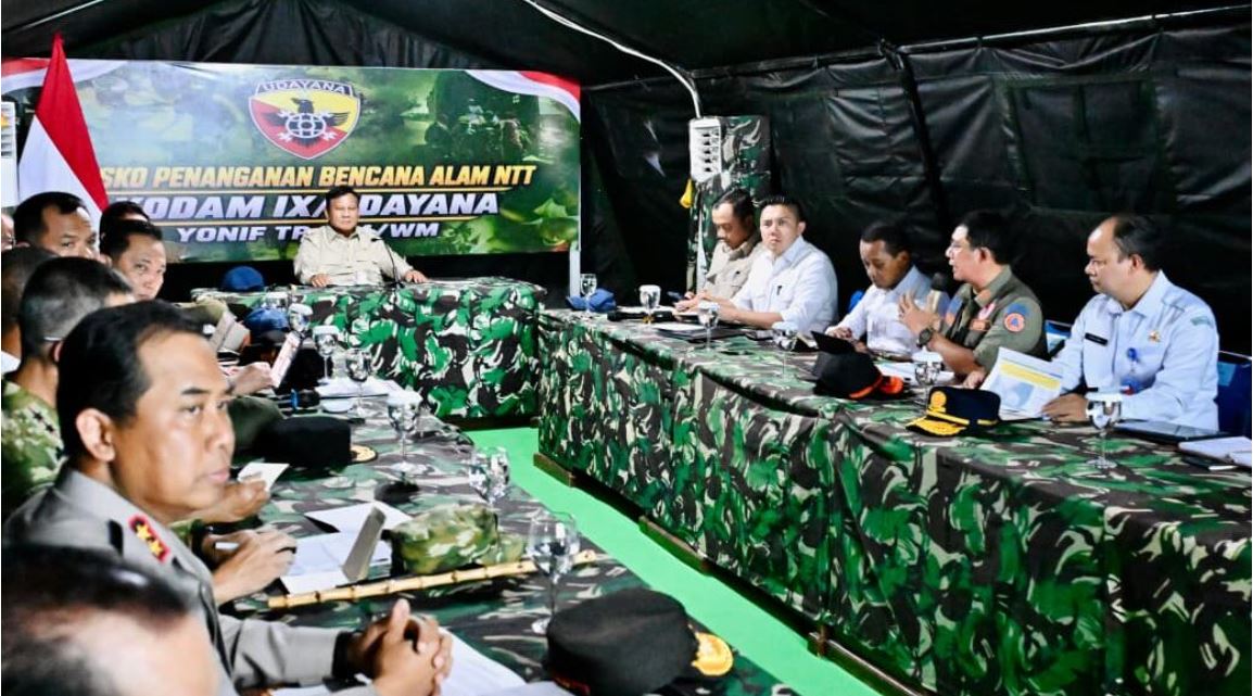 Presiden Prabowo Pimpin Langsung Rapat Penanganan Gempa dan Percepatan Pemulihan Wilayah Terdampak di Nagekeo