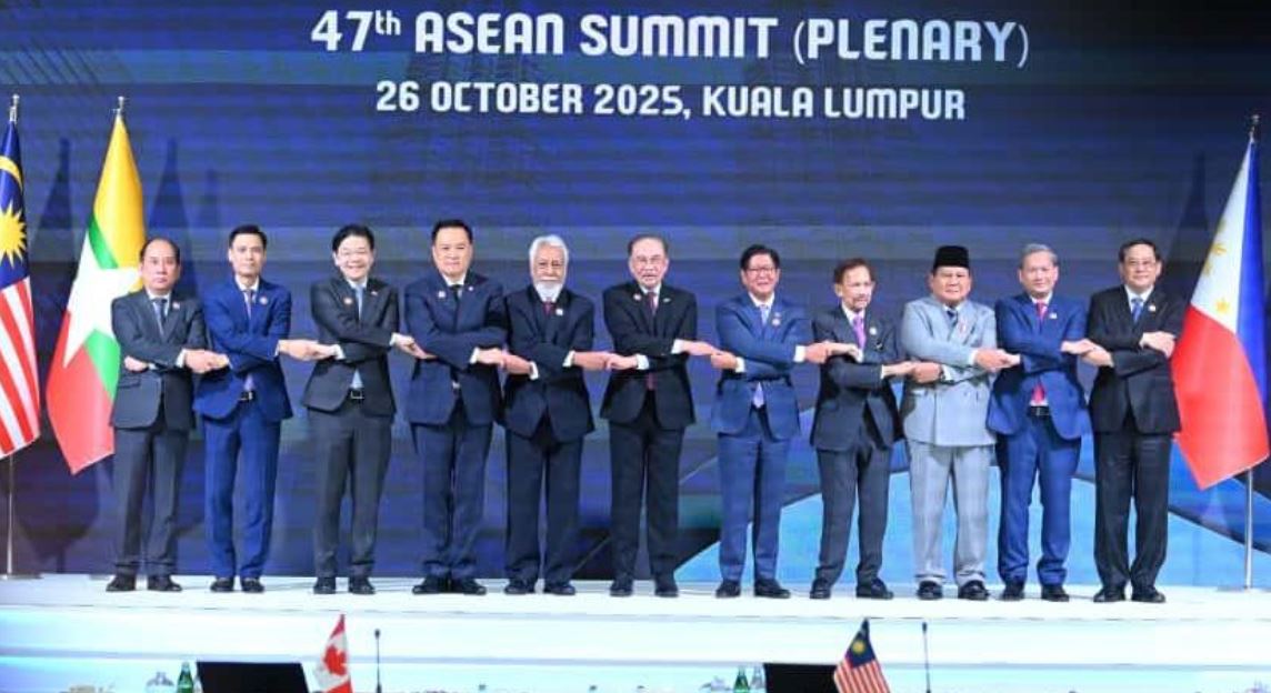 Hadiri Sesi Pleno KTT ke-47 ASEAN, Presiden Prabowo Tekankan Pentingnya Persatuan ASEAN dalam Dunia yang Penuh Gejolak