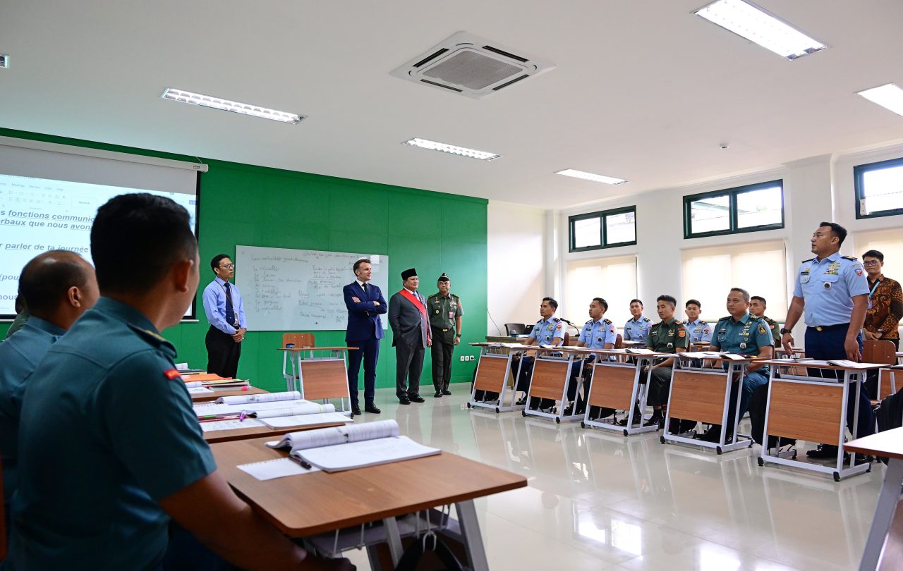 Presiden Macron Apresiasi Peserta Latihan Akmil: “Terima Kasih Telah Belajar Bahasa Prancis”