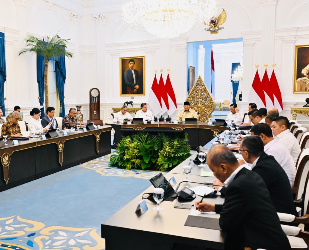 Presiden Prabowo Gelar Ratas Bahas Stabilitas Ekonomi, Pertumbuhan RI Salah Satu Tertinggi di G20