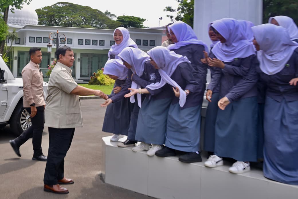 “Unreal dan Amazing”, Kesan Tak Terlupakan Pelajar Jabar Bertemu Presiden Prabowo di Istana