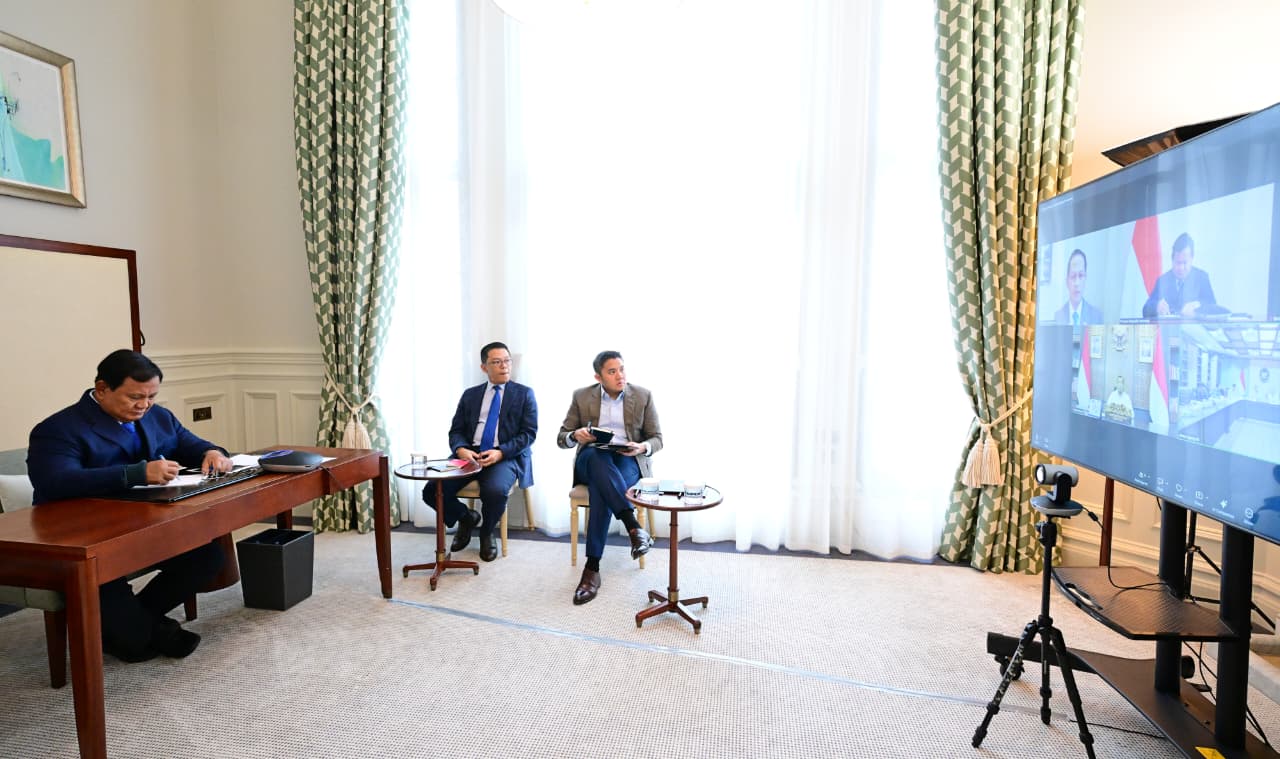 Dari London, Presiden Prabowo Pimpin Rapat Terbatas Bahas Penertiban Kawasan Hutan